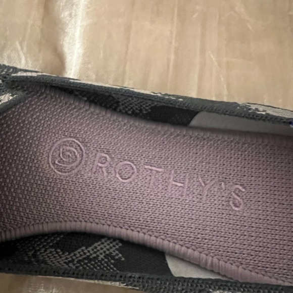 Rothys BotaniCamo Loafers 8 NEVER WORN NEW - Picture 3 of 8